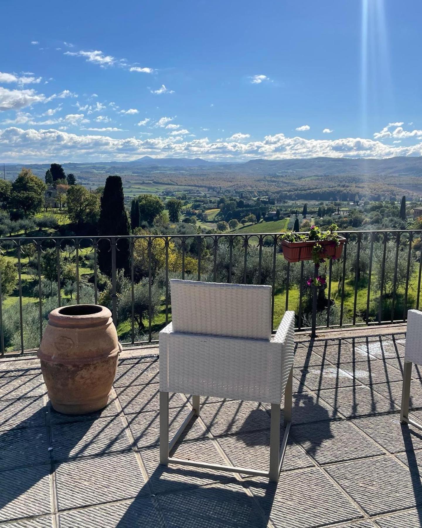 Resort Panoramico Canale Suite - Private Parking - Natural Park Синалунга Екстериор снимка